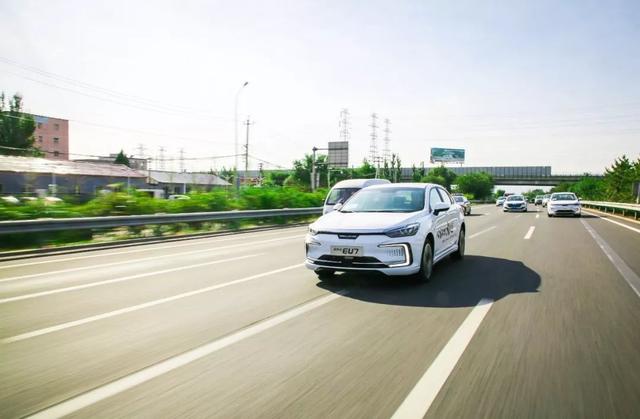 新品牌第一款新车,BEIJING的崛起靠TA够不够火候?