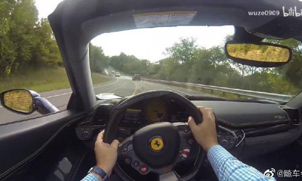 2013法拉利Ferrari 458 Spider POV，第一人称试驾