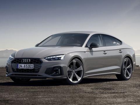 奥迪又一新车霸气来袭，比奔驰E级更有气势，一开车门科技感爆棚