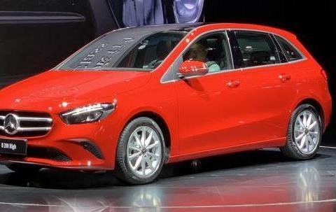 奔驰最没诚意的改款，外观沿用老款，内饰直接套上家族设计