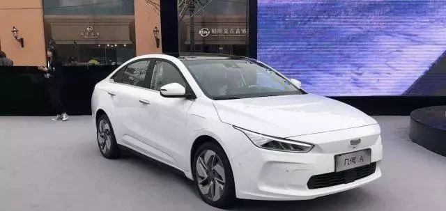 比亚迪危险了!国产名商出续航500公里电动车,媲美特斯拉Model 3