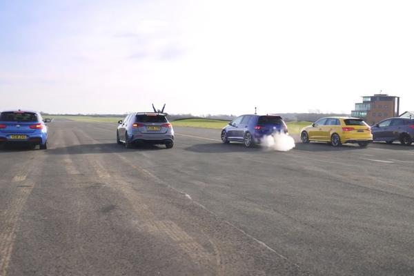 奔驰A35 vs 宝马M140i vs 高尔夫R vs 奥迪S3 vs 福特 福克斯RS