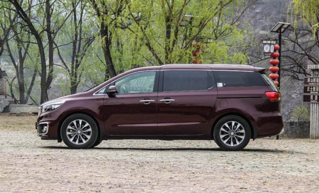 起亚纯进口MPV来袭,搭载3.3L V6引擎,仅33万起售