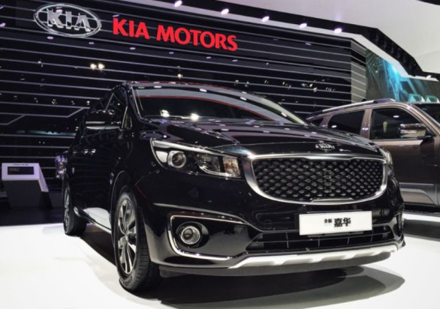 起亚纯进口MPV来袭,搭载3.3L V6引擎,仅33万起售