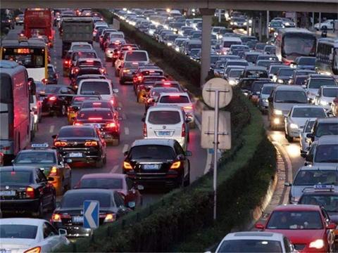 11月1号起限行升级，1年在北京只能呆84天，车主：这是“排外”