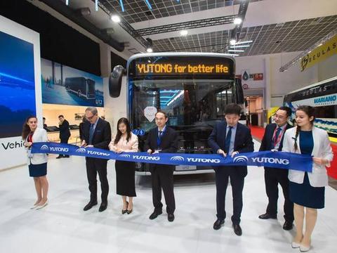 中国宇通惊艳比利时客车车展，面向全球发布品牌主张，获大使点赞