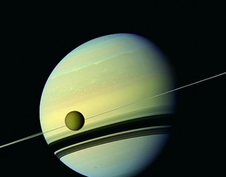 土卫六“很富”：湖泊里盛满液态甲烷