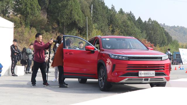 1.6T+智能+轻奢=星途LX?!赛道试一圈你就知道了