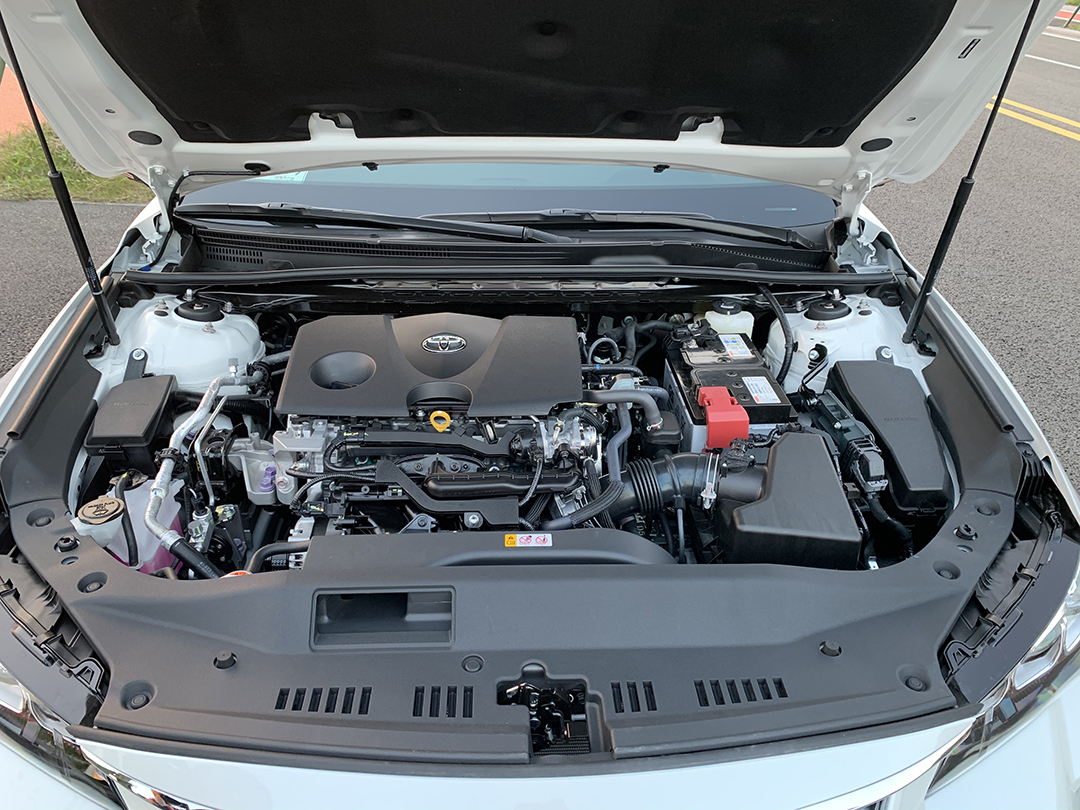 2.0L的5米大车,不到20万起的亚洲龙,动力够用吗?