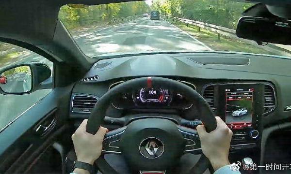 2019款 雷诺-梅甘娜 300匹马力够你玩的吗