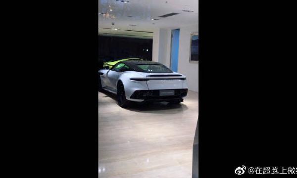 阿斯顿马丁新款DBSVAantageRapide，可以说是很多人心中的爱了