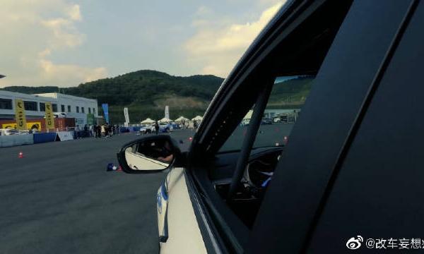 国产轿车也能改装下赛道，体验帝豪GL赛车版！真的太强了！