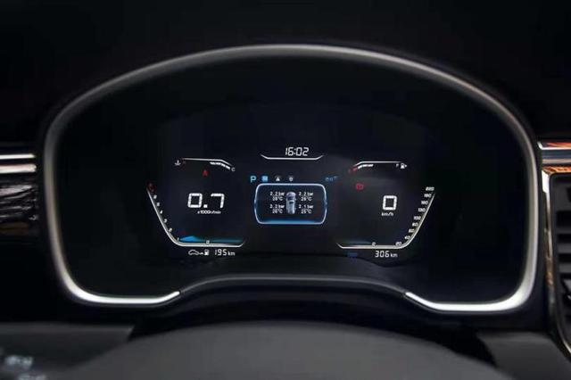 试驾斯威G05,6.99万起,休闲旅行7座全能SUV?