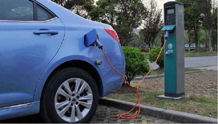 整晚充电会不会导致电线发热起火?