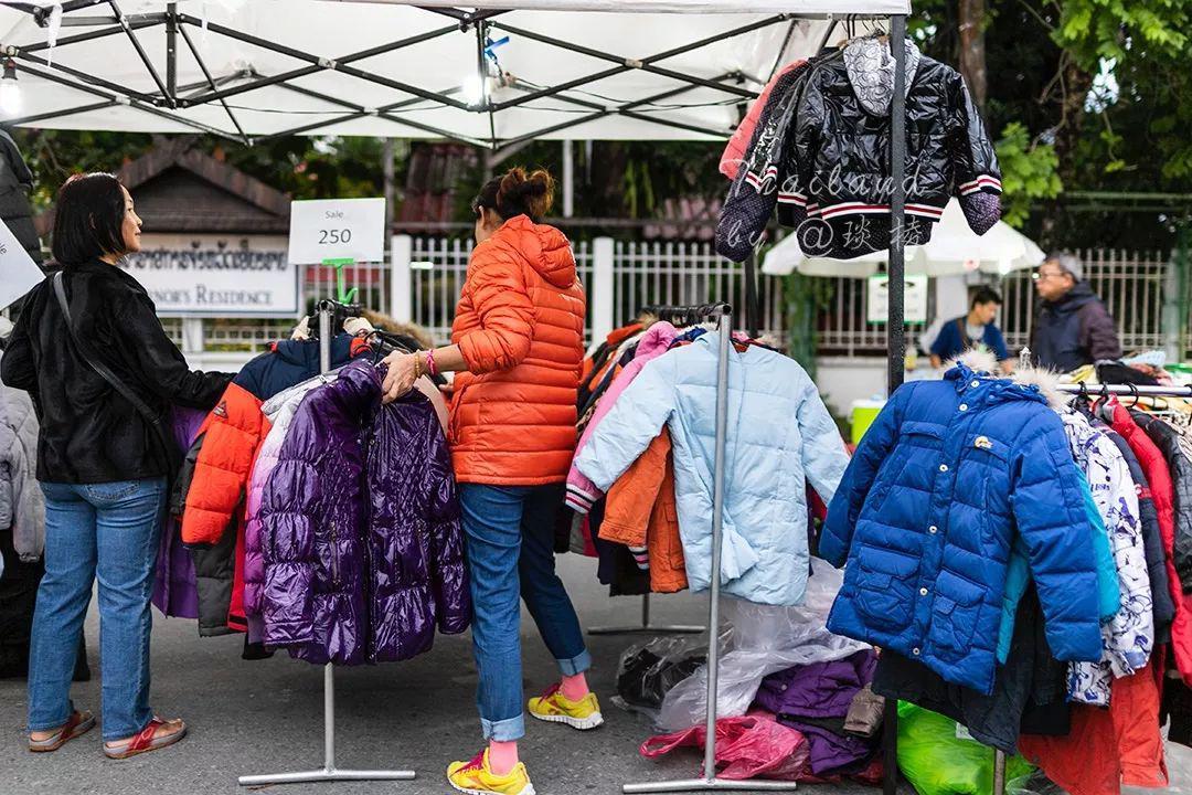 热带国家也卖羽绒服?泰国也有布拉肠?来感受比清迈更地道的泰北风情