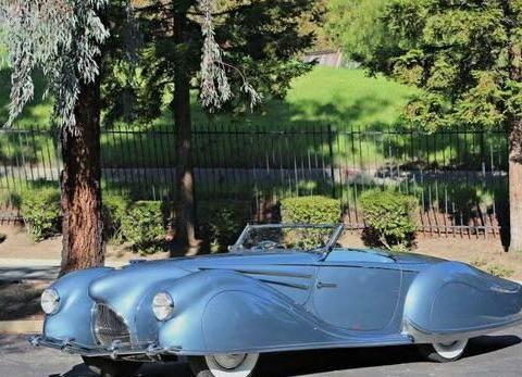 身价百万“明星展品”抵沪 上海海关助力古董车“跑”入进博会