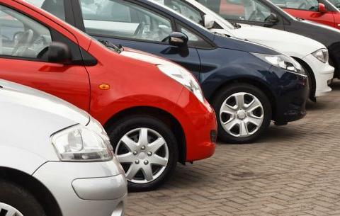 评论：“黑天鹅事件”的到来：车企暴跌前经历了什么？