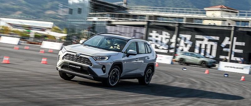 全新RAV4荣放17.48-25.88万，我们测测他究竟如何