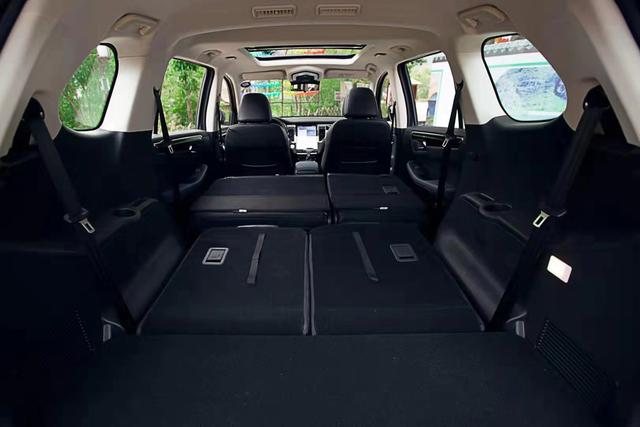 90后福音,6万多的中型SUV,车长4米75,还是1.5T+6AT
