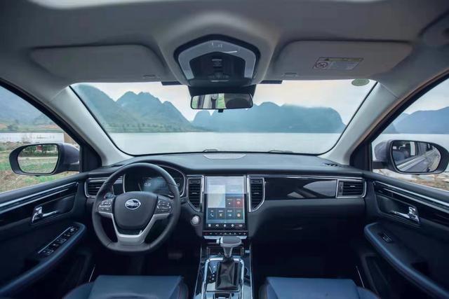 90后福音,6万多的中型SUV,车长4米75,还是1.5T+6AT