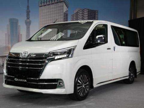 丰田全新MPV来袭，尺寸远超埃尔法，实力不输奥德赛