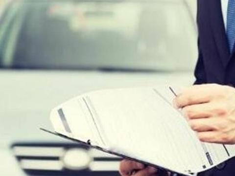 一辆10万的私家车，养一年1万块钱够吗？专家：好好算一下！