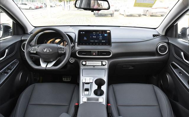 10月底新车众多,新宝骏RS-3、高尔夫纯电登场,谁的热度更高?