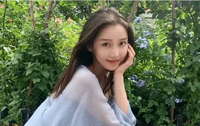 新版《雪山飞狐》未播先火, 来看看男女主演大家都满意吗？