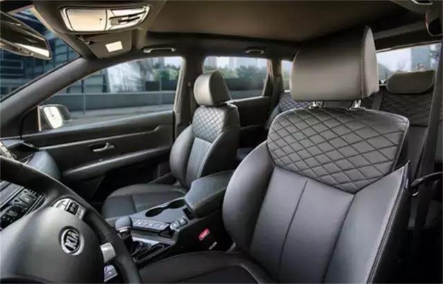 起亚KX7不足15万,7座SUV,满足国六排放标准