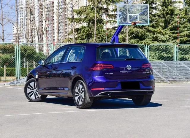 10月底新车众多,新宝骏RS-3、高尔夫纯电登场,谁的热度更高?