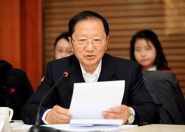 陈清泰:对电动汽车造福社会的七个建议