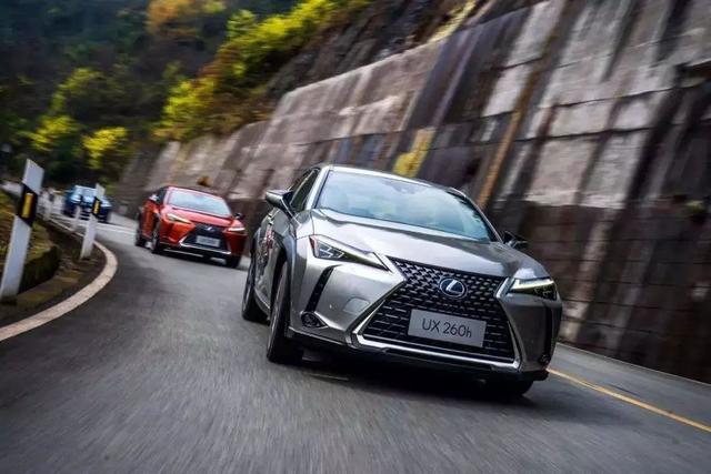 注重安全配置的留意一下 这几款SUV都标配10气囊