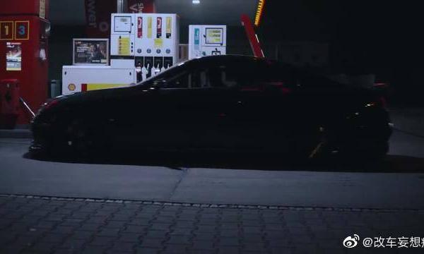 疾驰在路上的黑武士！改装版英菲尼迪G35，霸气十足！