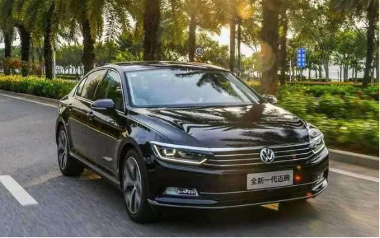 一款有实力的B级车，迈腾降价高达5万元，网友：值得入手一台。