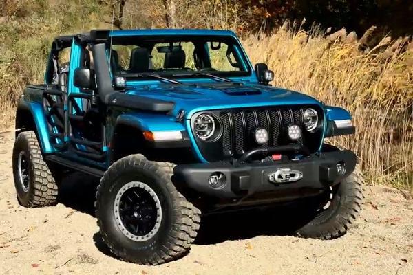 Jeep Wrangler Rubicon by Mopar 宣传视频