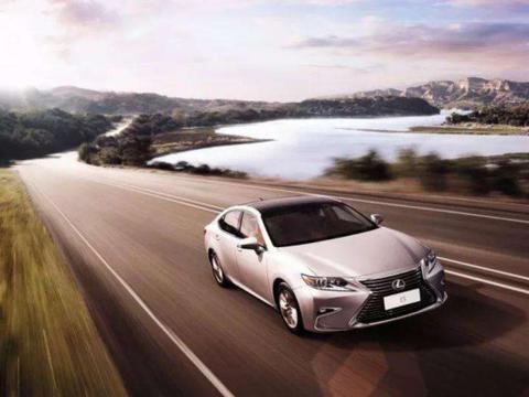 又一款豪车火了！新车比奥迪A8还帅气，近5米长让奔驰大开眼界