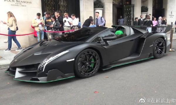 兰博基尼毒药，存放太久拿出来晒晒太阳发现螺丝都生锈了！