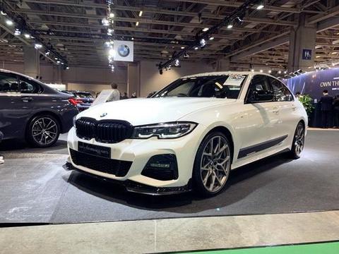 这才是最美的宝马3系，搭M套件+20寸轻量化轮毂，外观十分战斗！