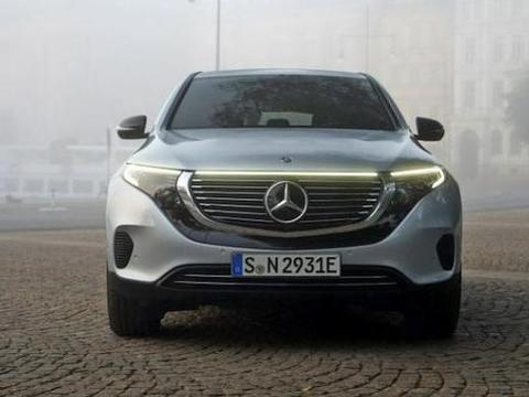 奔驰首款纯电动续航415km，百公里加速5.1秒，外观内饰却遭网友嘲