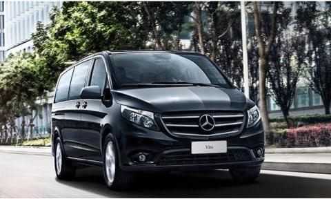 不到30万的奔驰威霆，车标就值20万？提供8座可选，值得买吗？