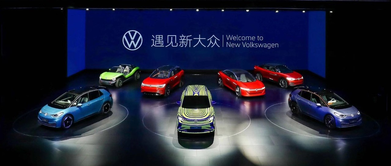 换新标、推新车，ID.家族助力大众在华发起“电动化”攻势｜车市裴聊