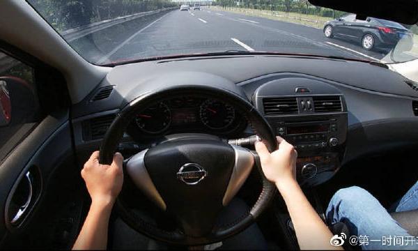 试驾 6万块的王者加速堪比思域，同样来自日本，行走的大沙发！