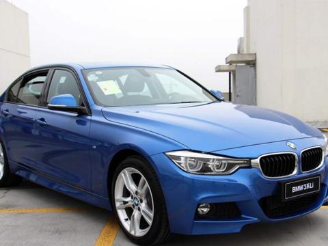 29万入手宝马3系，前脸动感十足，配2.0T油耗仅8个