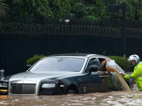 别再买全险了！老司机教你，车险怎么搭配才是最划算？