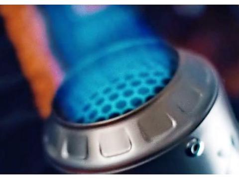 KTM 发布新一代旗舰街车 1290 Super Duke R 预告