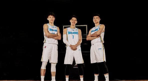 刘晓宇是cba的颜值担当,近来表现低迷,球迷担心他沦为