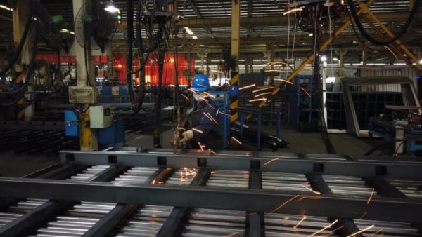 合规“轻”卡让你赚更多 看江铃铁铝货厢如何炼成