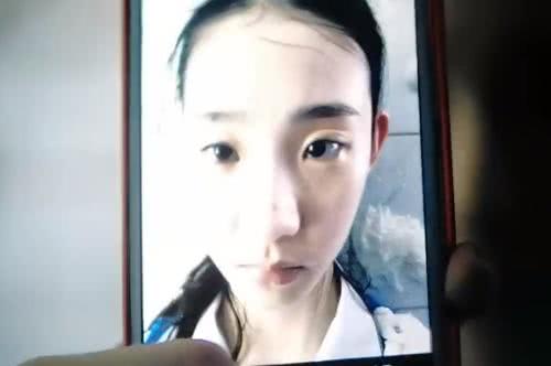 少年的你:胡小蝶跳楼自杀前,为何故意将吸管咬坏?是我