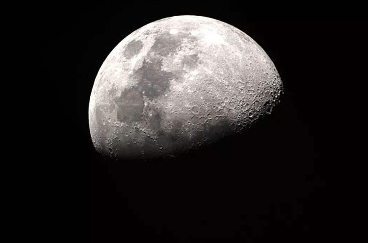刚刚!日本宣布将在2021年"搭车"上月球!人类登月潮开启!