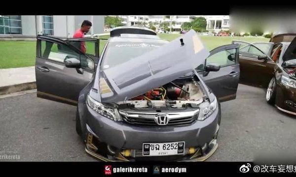 本田思域超豪华重度改装，让人真眼馋！